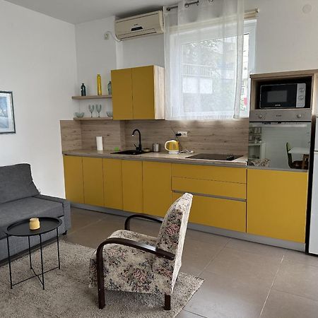 Apartments Luce トロギール エクステリア 写真