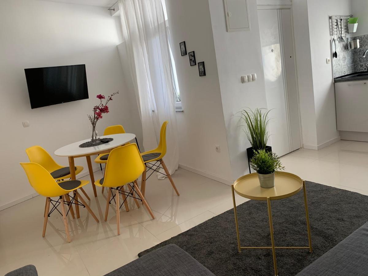 Apartments Luce トロギール エクステリア 写真