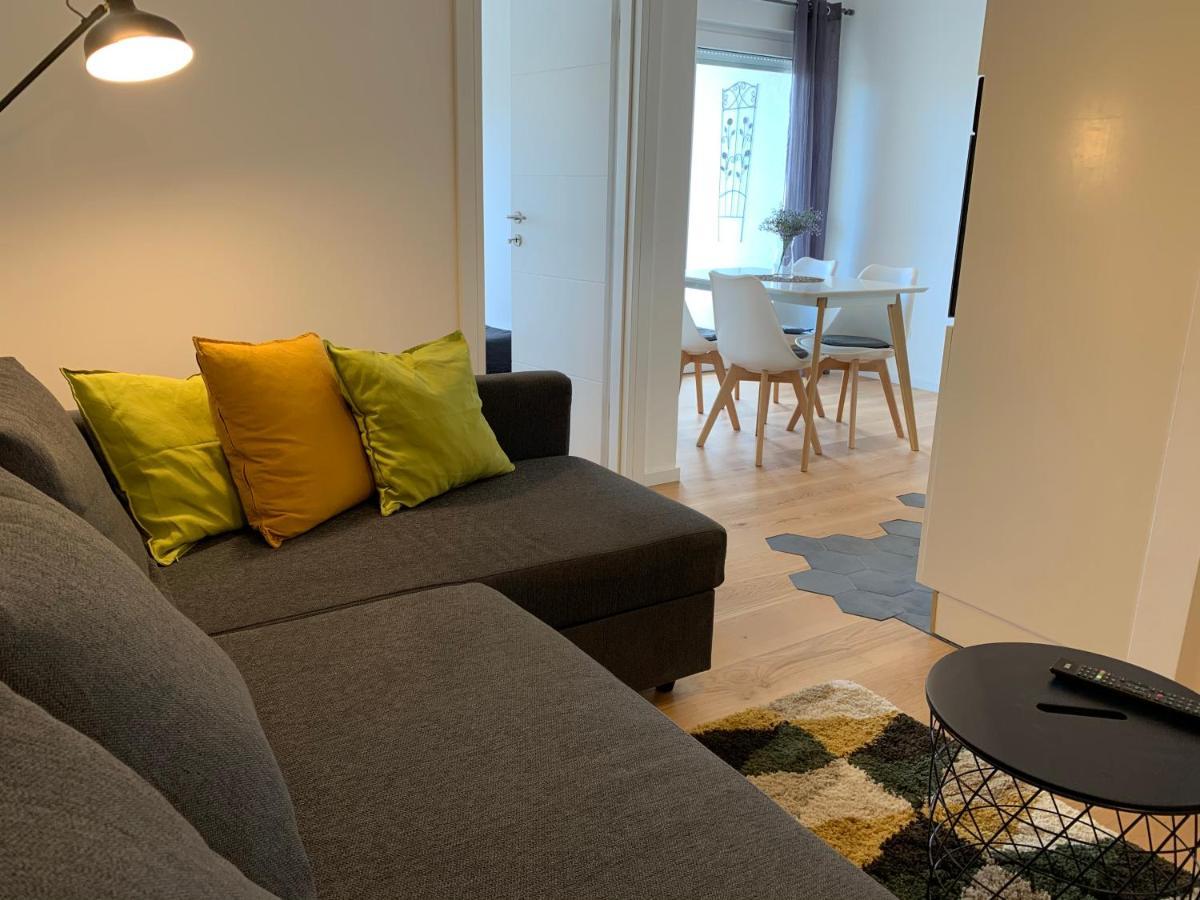 Apartments Luce トロギール エクステリア 写真